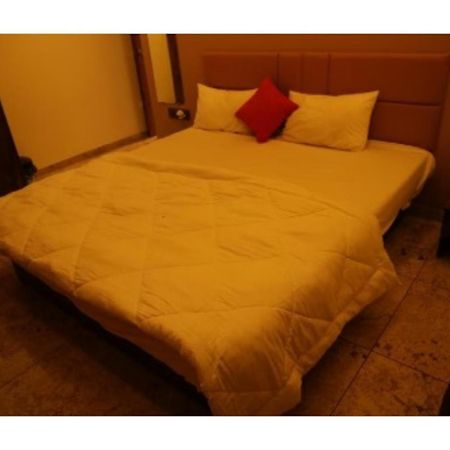 Hotel The Pill, Bhavnagar Eksteriør bilde