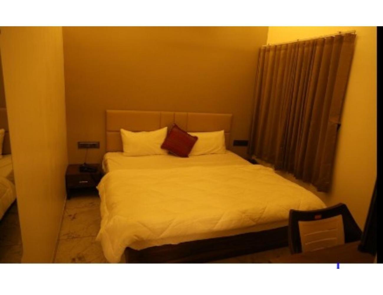 Hotel The Pill, Bhavnagar Eksteriør bilde